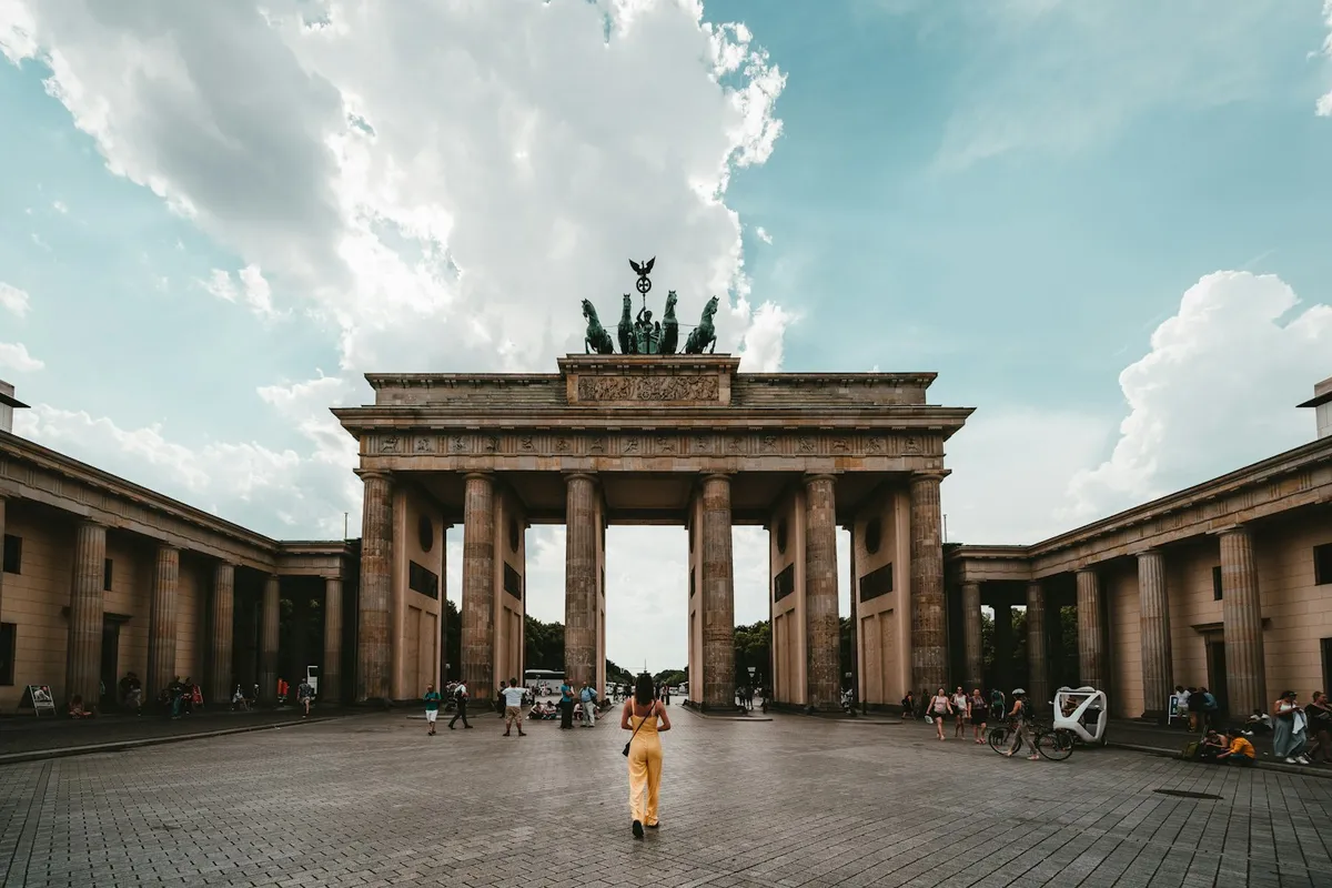 Feiertage Berlin 2026 — 10 Feiertage & beste Brückentage