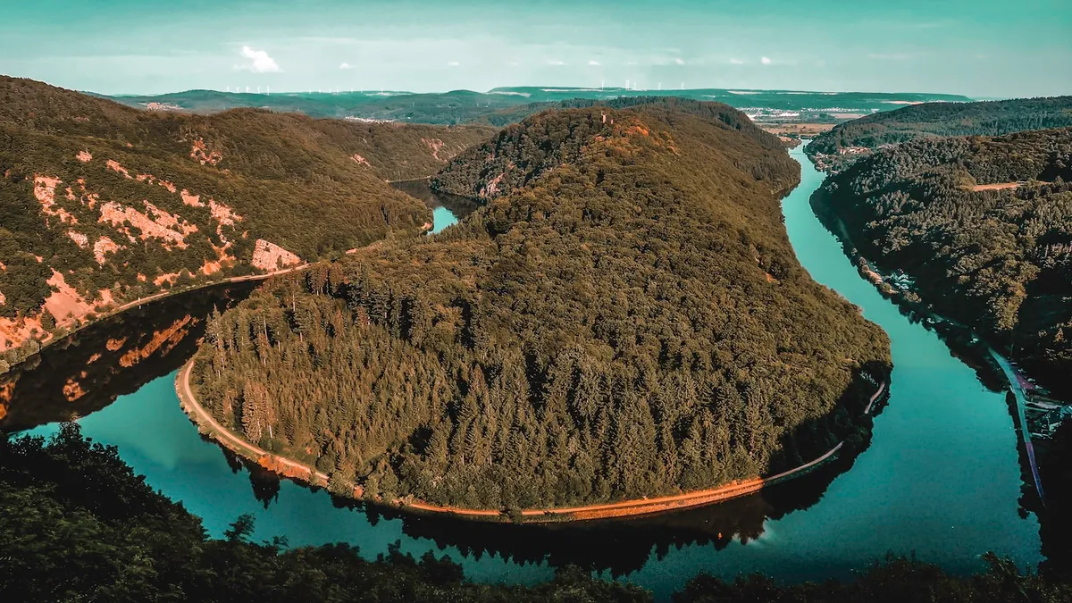 Feiertage Saarland 2026 — 12 Feiertage & beste Brückentage